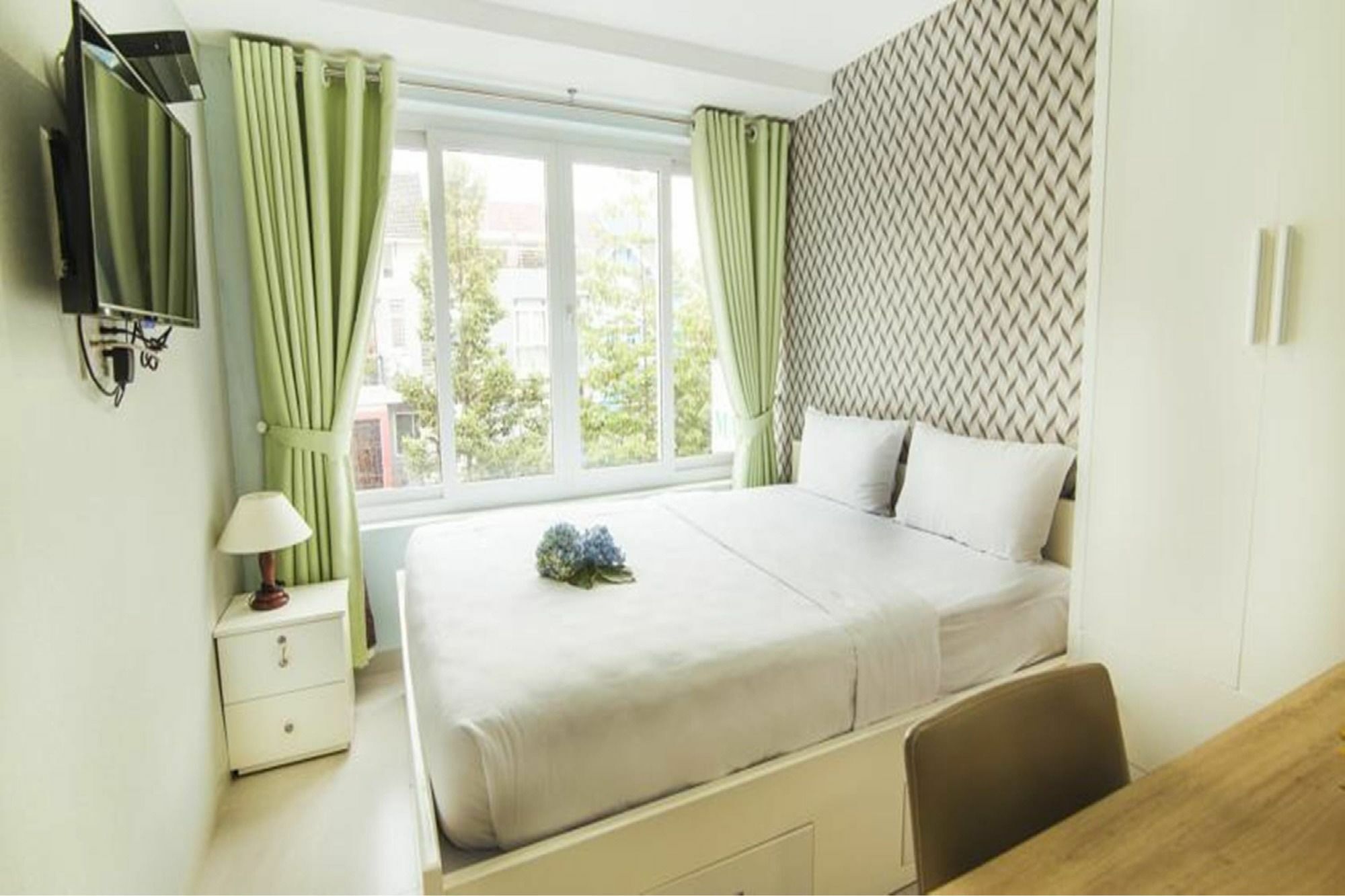 Max Sunflower Ho Chi Minh City Exterior photo